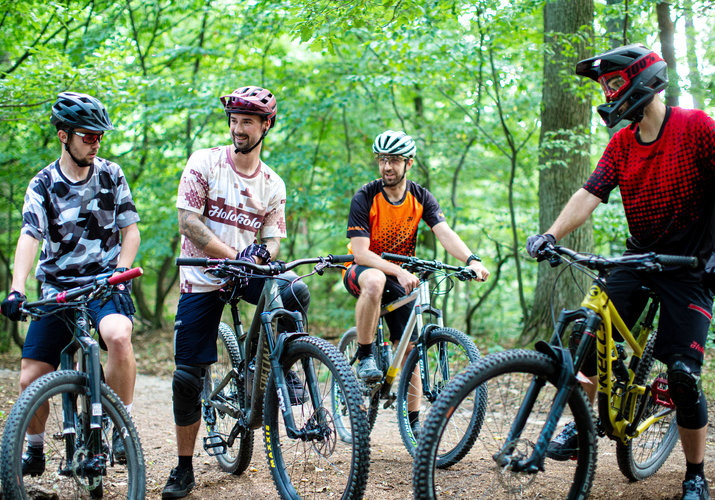 JAK POWINNA NA MNIE LEŻEĆ KOSZULKA MTB?