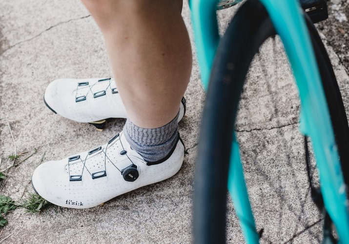 Dlaczego warto jeździć w butach kolarskich