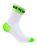 SIX2 Kolarskie klasyczne skarpetki - WHITE SHORT - biały/zielony