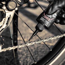 MUC-OFF smar - eBIKE WET CHAIN LUBE