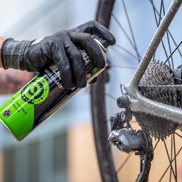 MUC-OFF zestaw do czyszczenia eBike'a - EBIKE ESSENTIALS KIT