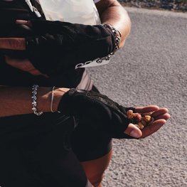 POC Kolarskie rękawiczki z krótkimi palcami - ESSENTIAL - czarny